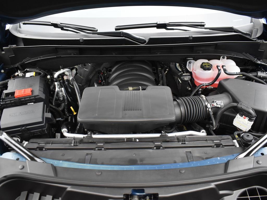 Certified 2026 Cadillac Escalade ESV Luxury w/ Touring Package image 9