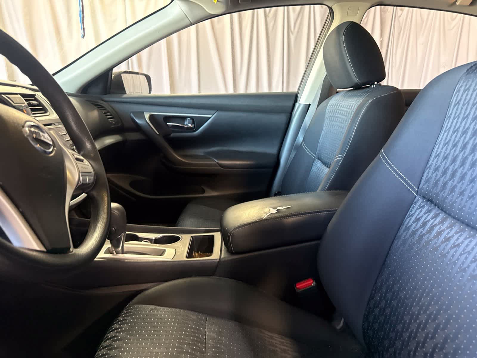 Used 2016 Nissan Altima 2.5 S w/ Power Driver Seat Package FWD image 18