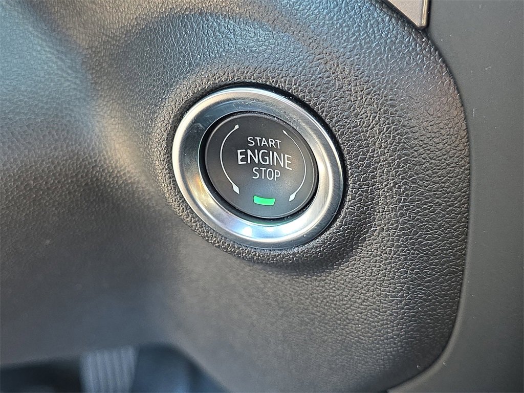 Used 2025 Chevrolet Silverado 1500 W/T image 16