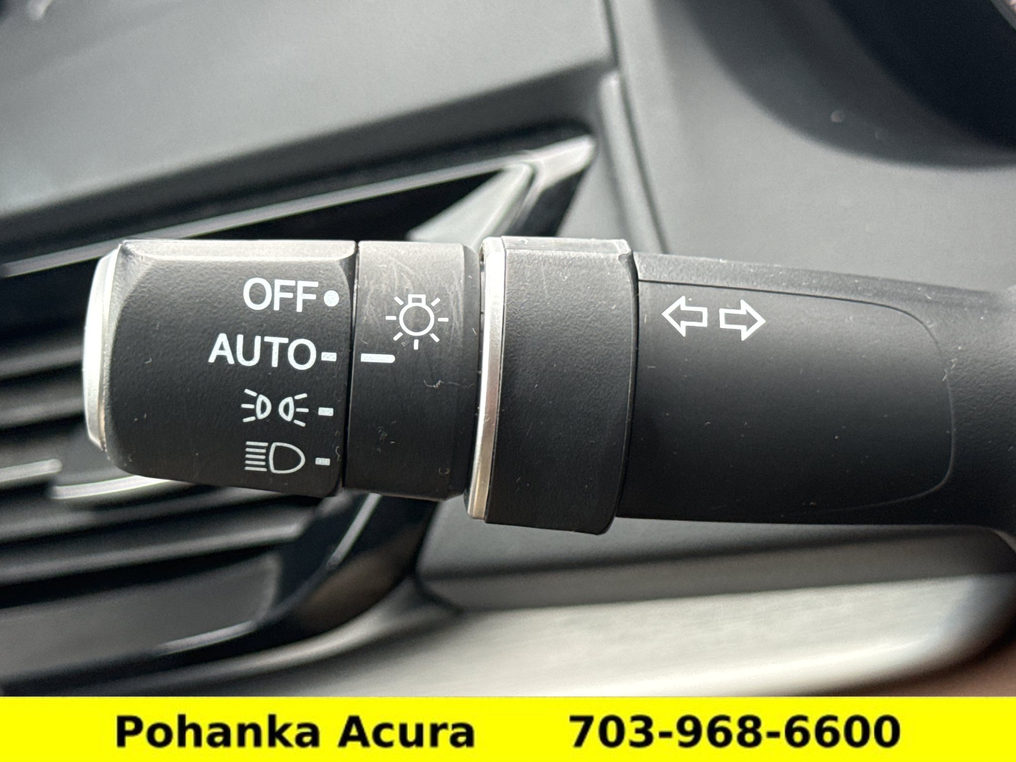 Used 2020 Acura RDX w/ Technology Package AWD/4WD image 8