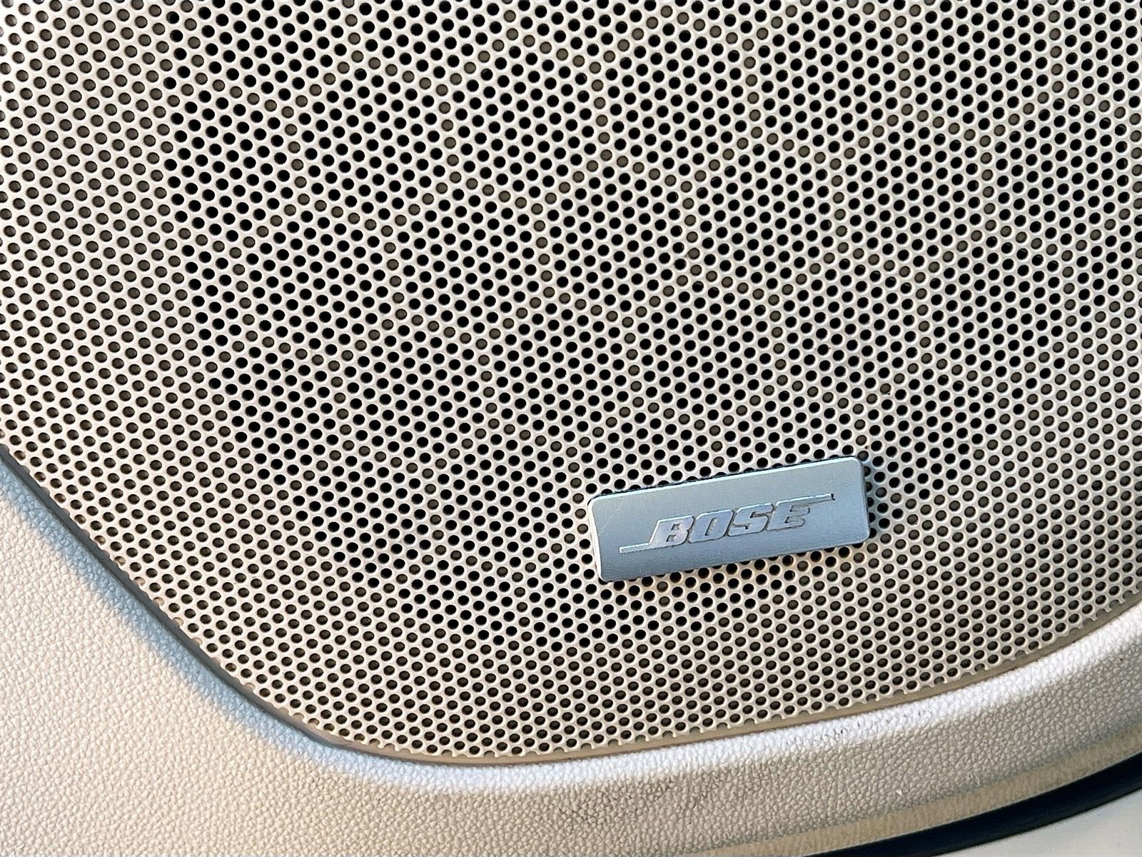 Used 2023 GMC Acadia Denali image 19