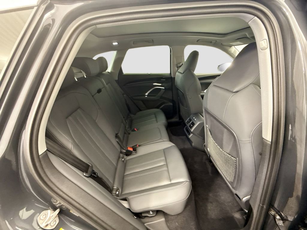 Used 2025 Audi Q5 Prestige image 22