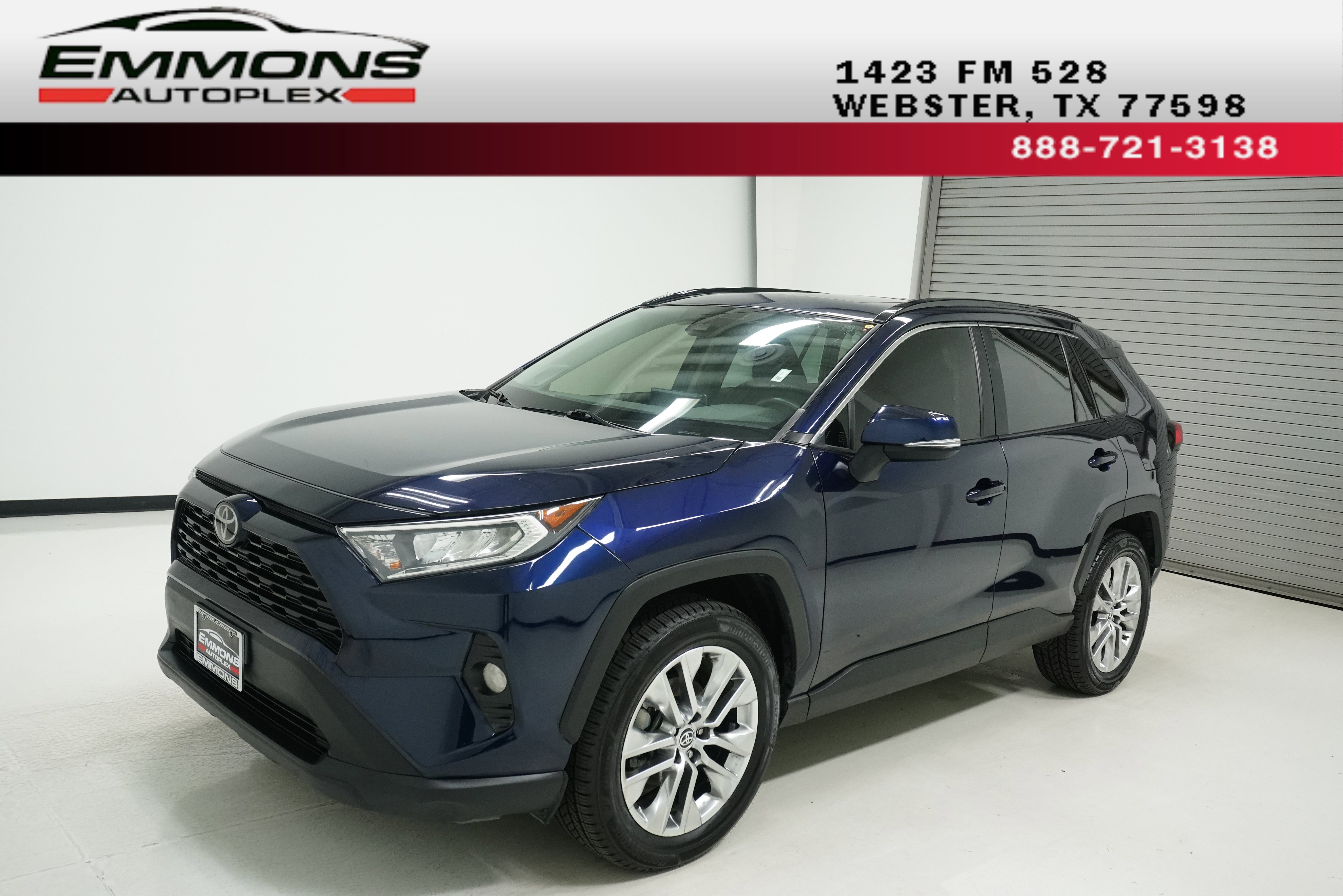 Used 2020 Toyota RAV4 XLE Premium image 1