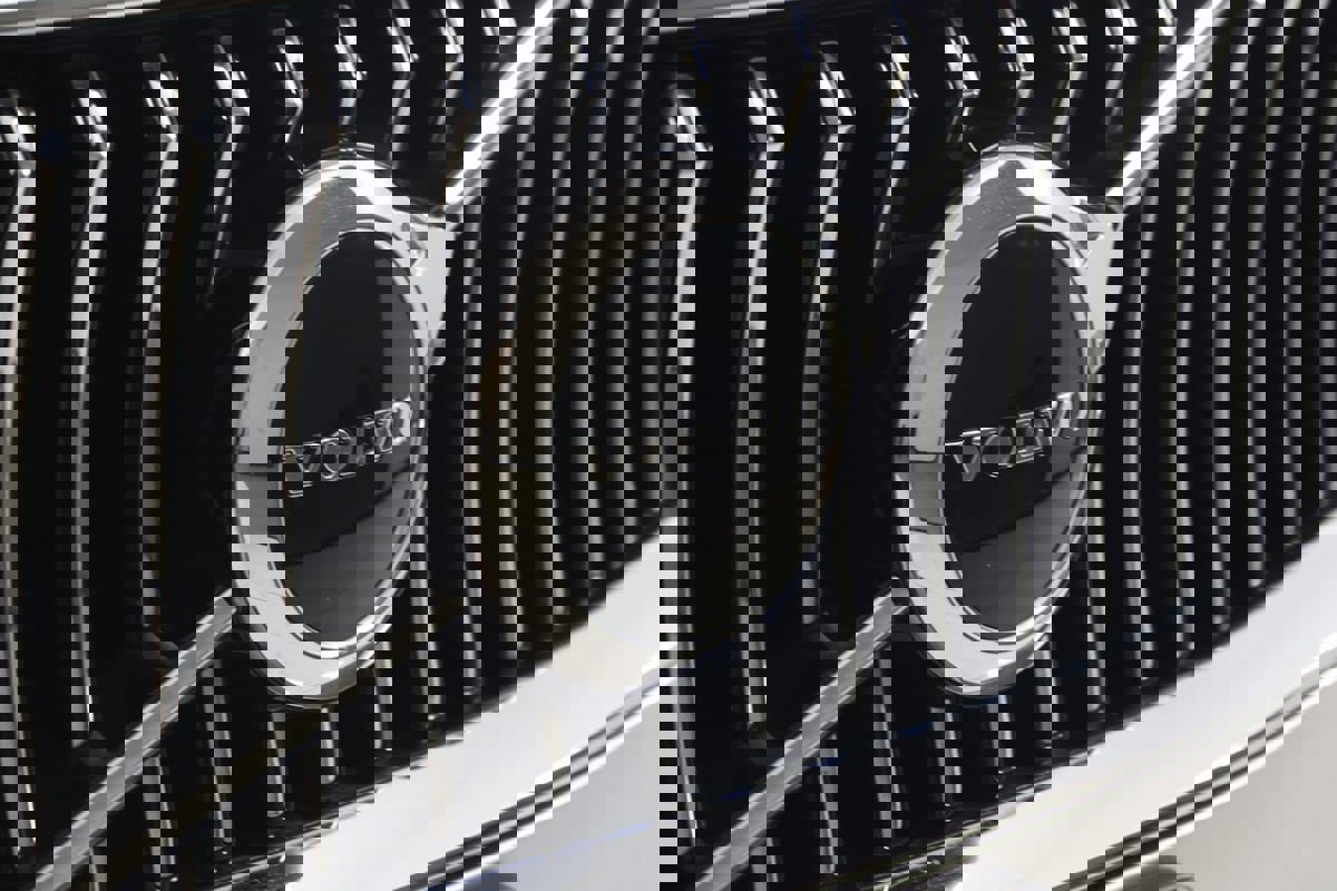 Used 2022 Volvo XC90 T6 Momentum w/ Climate Package image 18