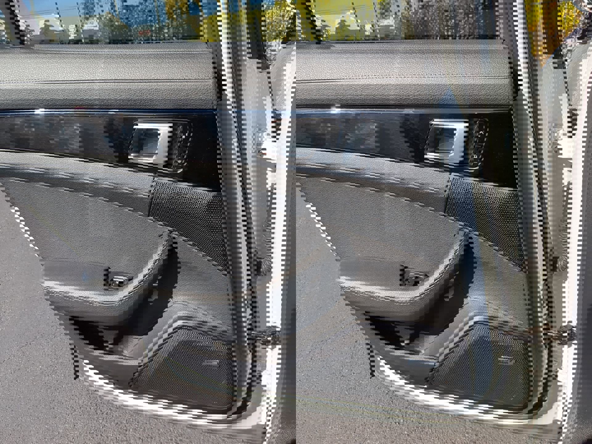 Used 2018 Porsche Panamera 4S w/ Premium Package Plus image 19