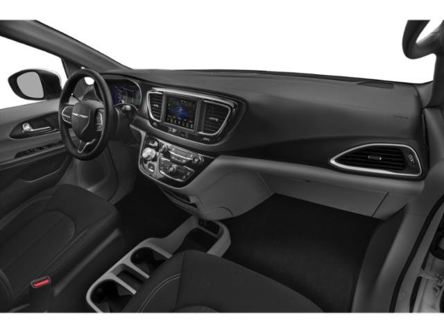 Certified 2020 Chrysler Voyager Lxi FWD image 15