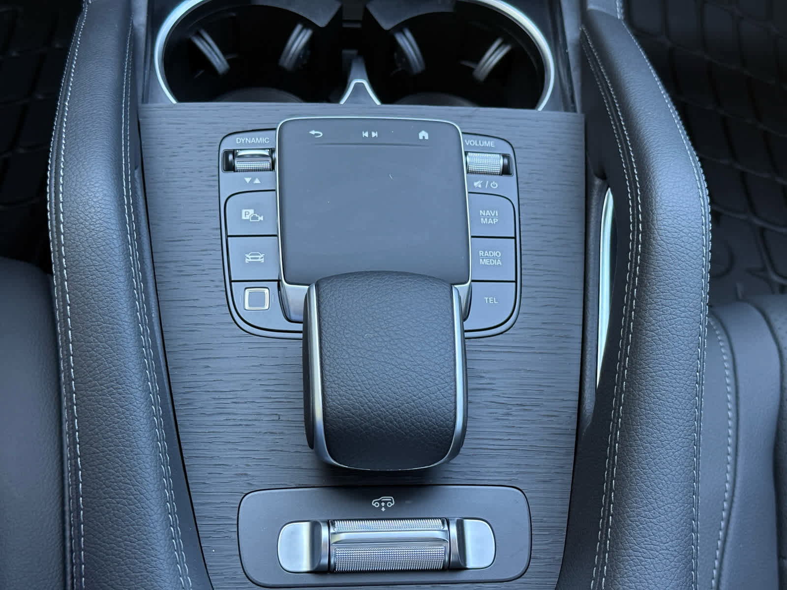 New 2026 Mercedes-Benz GLS 450 4MATIC image 21