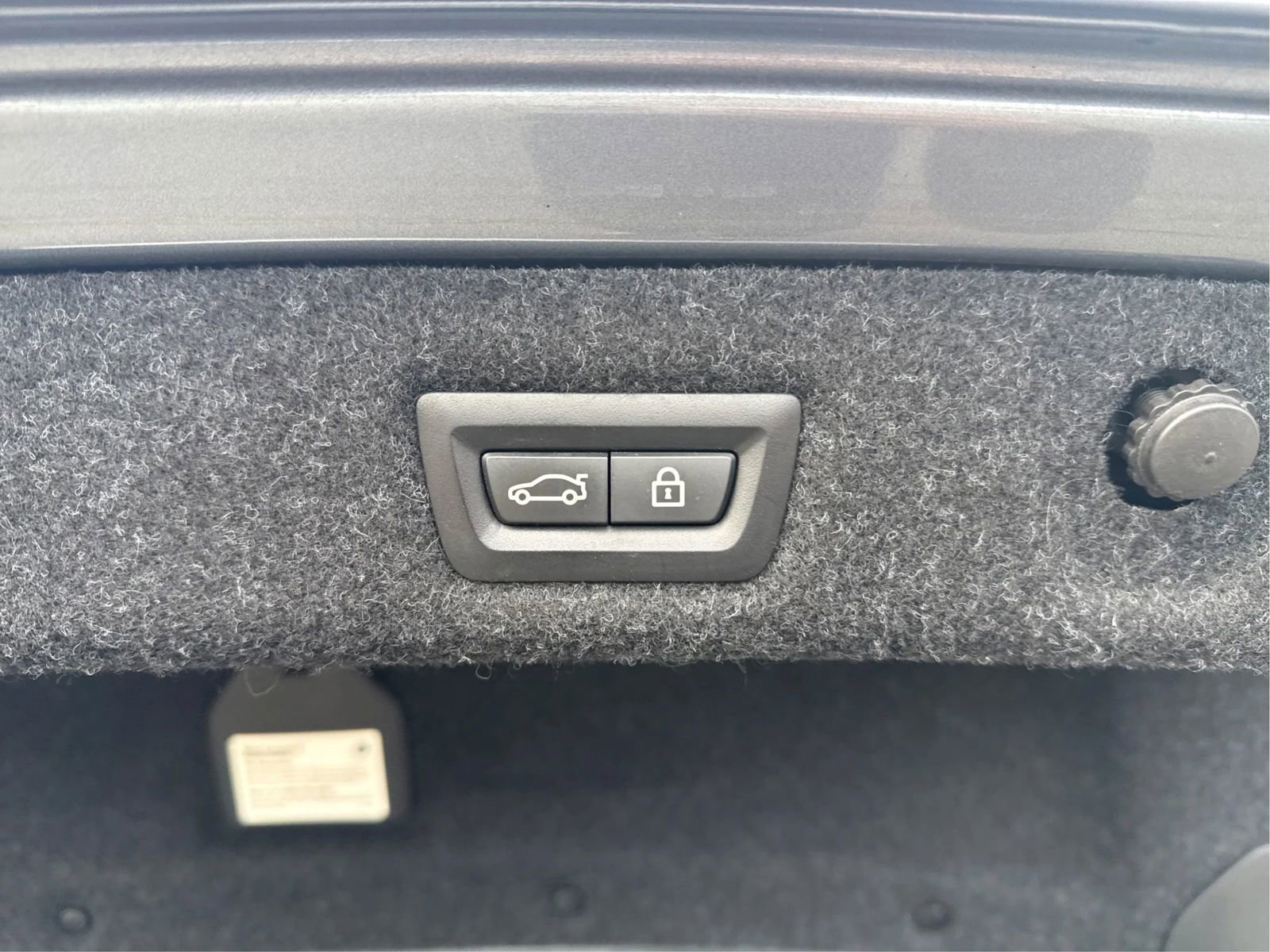 Used 2020 BMW M550i xDrive w/ Executive Package image 38