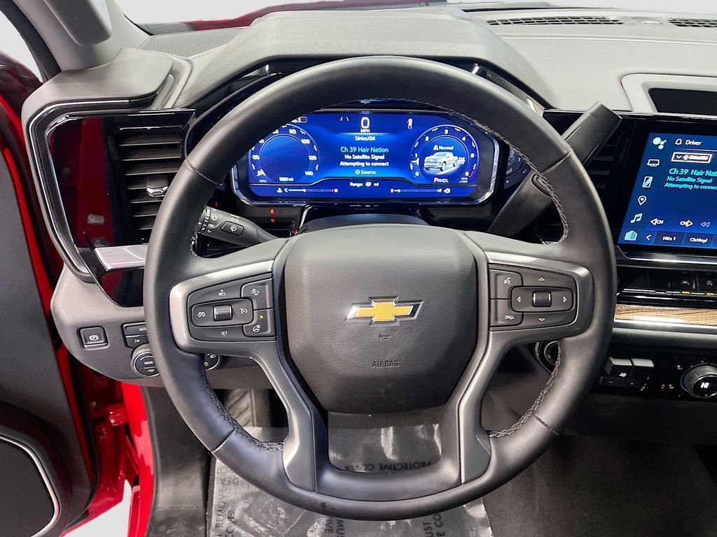 Used 2025 Chevrolet Silverado 1500 LT image 11