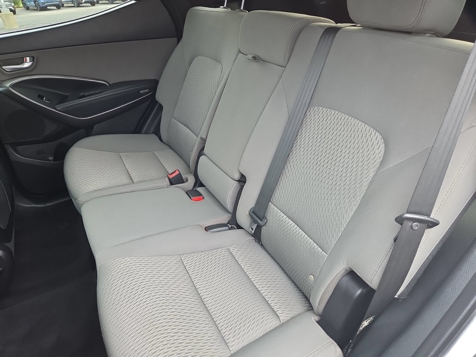 Used 2018 Hyundai Santa Fe Sport FWD image 16