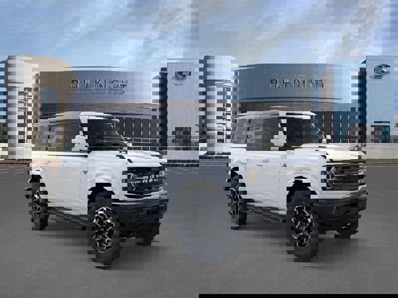 New 2025 Ford Bronco Outer Banks image 1