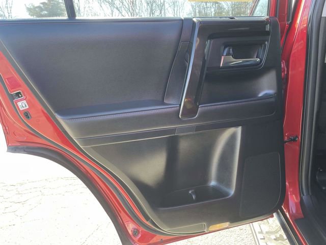 Used 2024 Toyota 4Runner TRD Off-Road Premium image 15