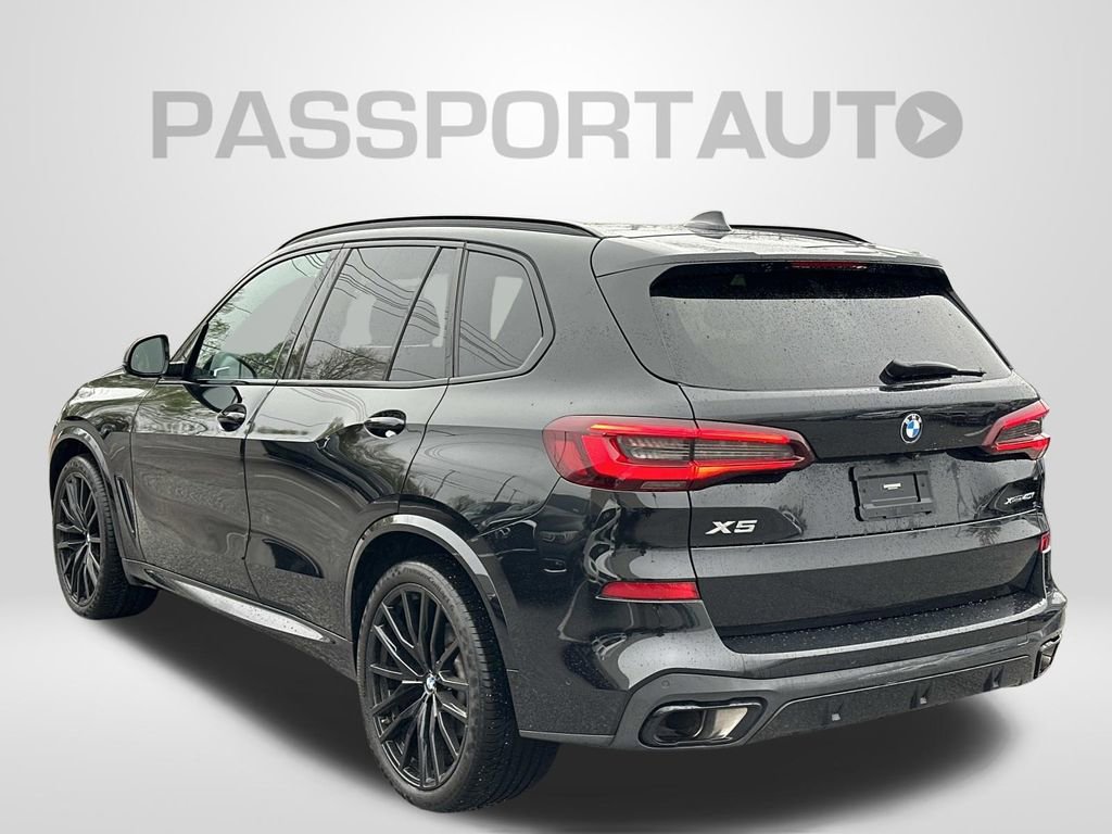 Used 2023 BMW X5 xDrive40i w/ Executive Package image 2