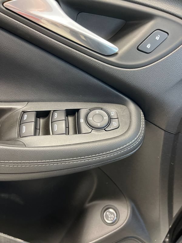 Used 2022 Buick Encore GX Select w/ Experience Buick Package AWD/4WD image 17