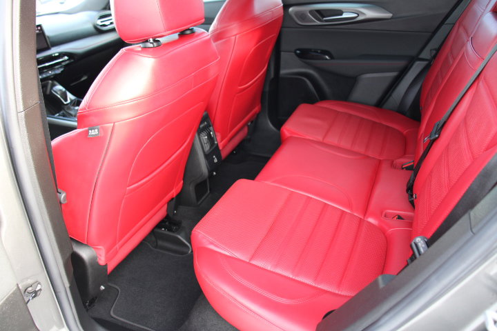 Used 2024 Dodge Hornet R/T Plus w/ Tech Pack Plus w/o Parking image 14