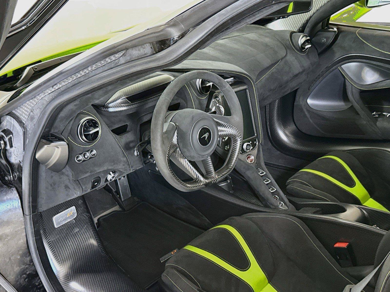 Used 2021 McLaren 765LT RWD image 13