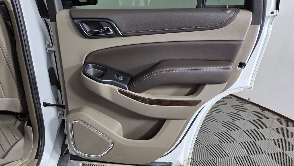 Used 2018 Chevrolet Tahoe LT w/ LT Signature Package AWD/4WD image 31