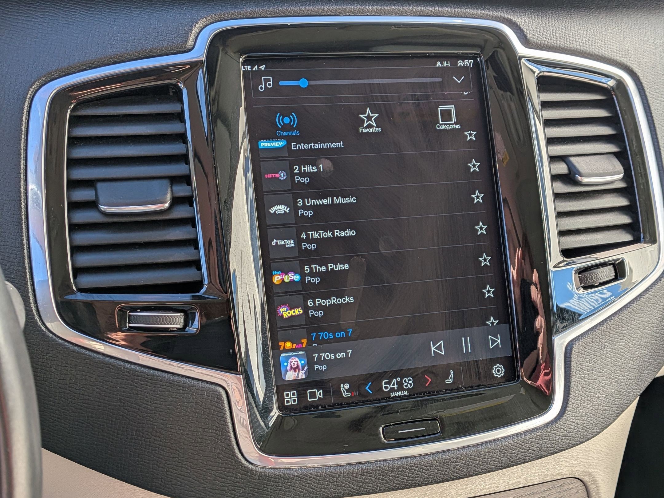 Used 2023 Volvo XC90 B6 Plus w/ Protection Package Premier image 21