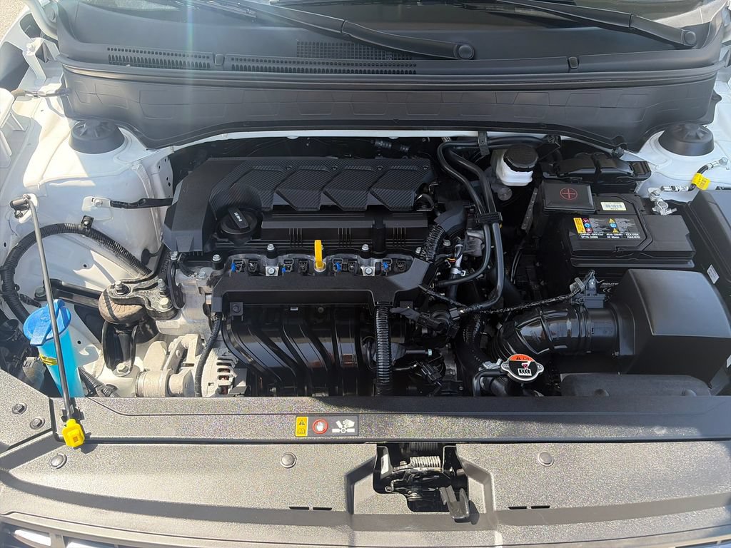 Used 2025 Hyundai Venue Limited FWD image 22