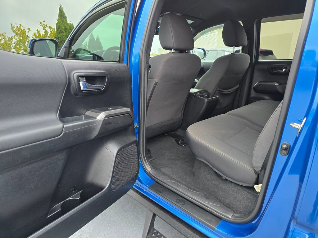 Used 2018 Toyota Tacoma TRD Off-Road image 21