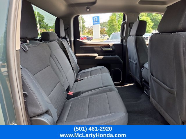 Used 2025 Chevrolet Silverado 1500 LT AWD/4WD image 14