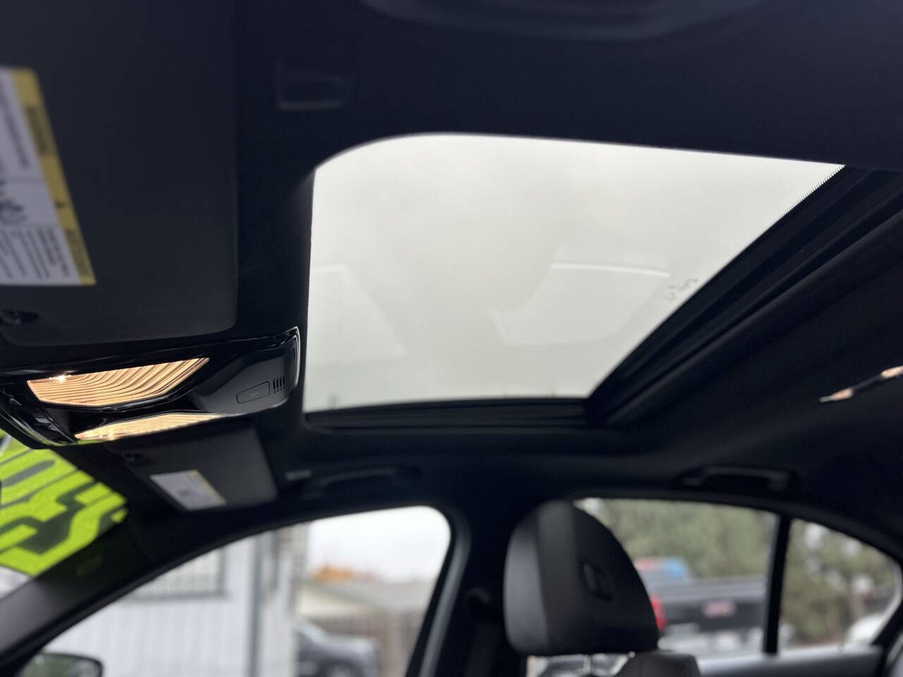 Used 2020 BMW 330i xDrive Sedan w/ Premium Package image 16