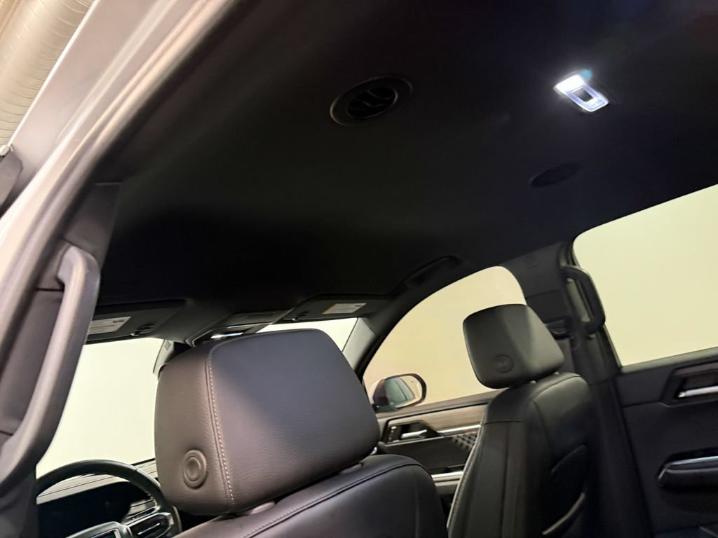 Used 2024 GMC Acadia Denali w/ LPO, Floor Liner Package FWD image 11