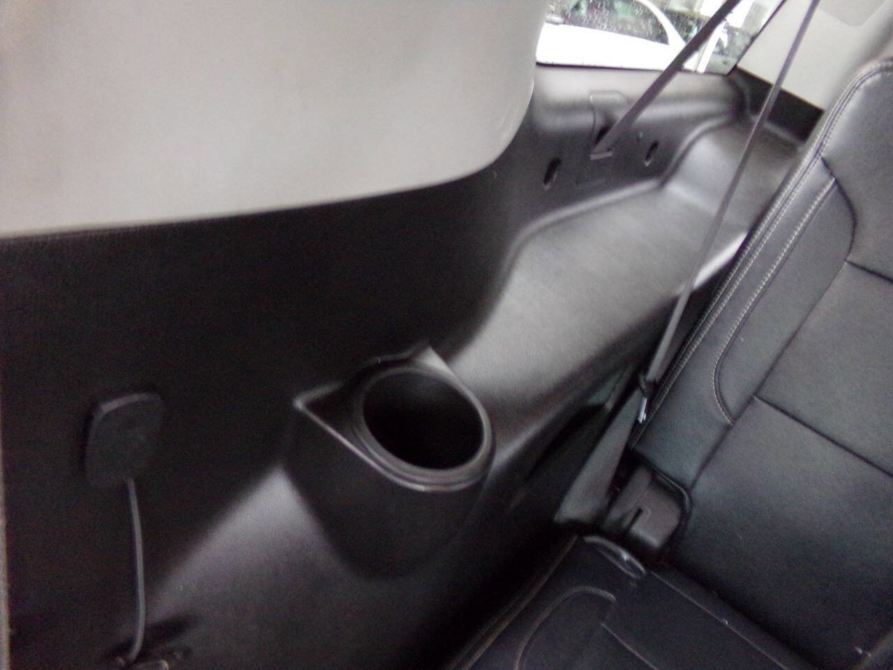 Used 2016 GMC Yukon XL SLE image 20