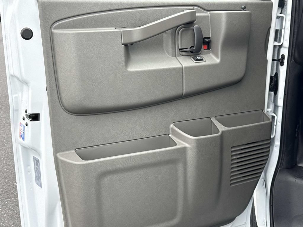 New 2026 Chevrolet Express 2500 w/ Driver Convenience Package RWD image 8