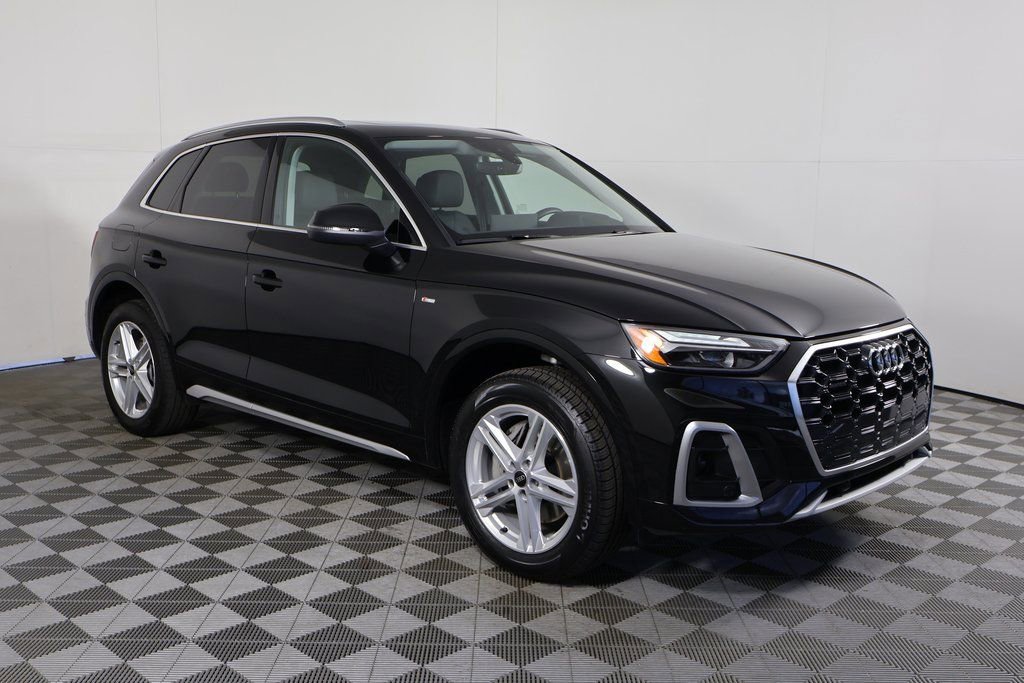 Used 2024 Audi Q5 e Premium image 3