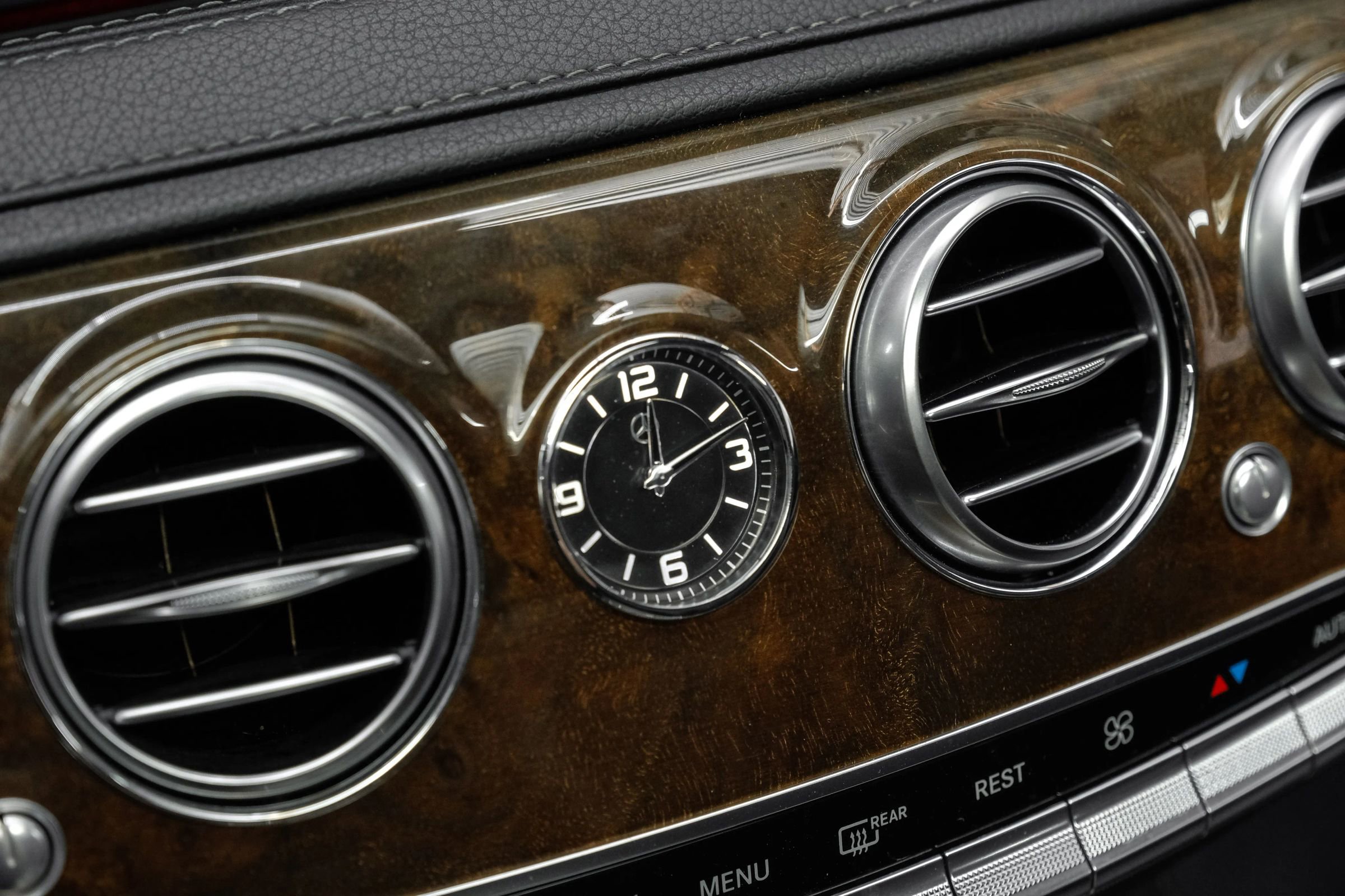 Used 2014 Mercedes-Benz S 550 Sedan image 32