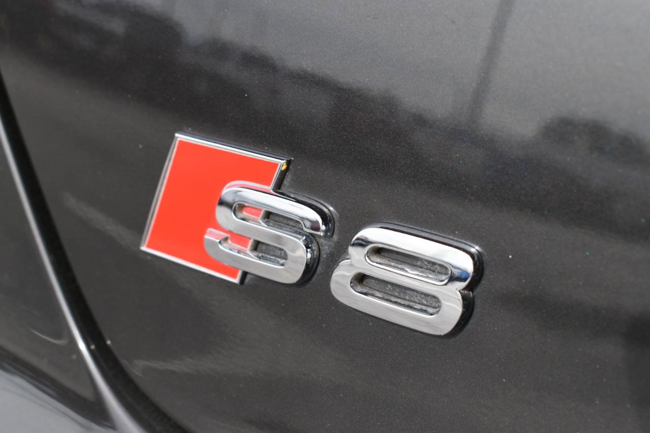 Used 2015 Audi S8 image 48