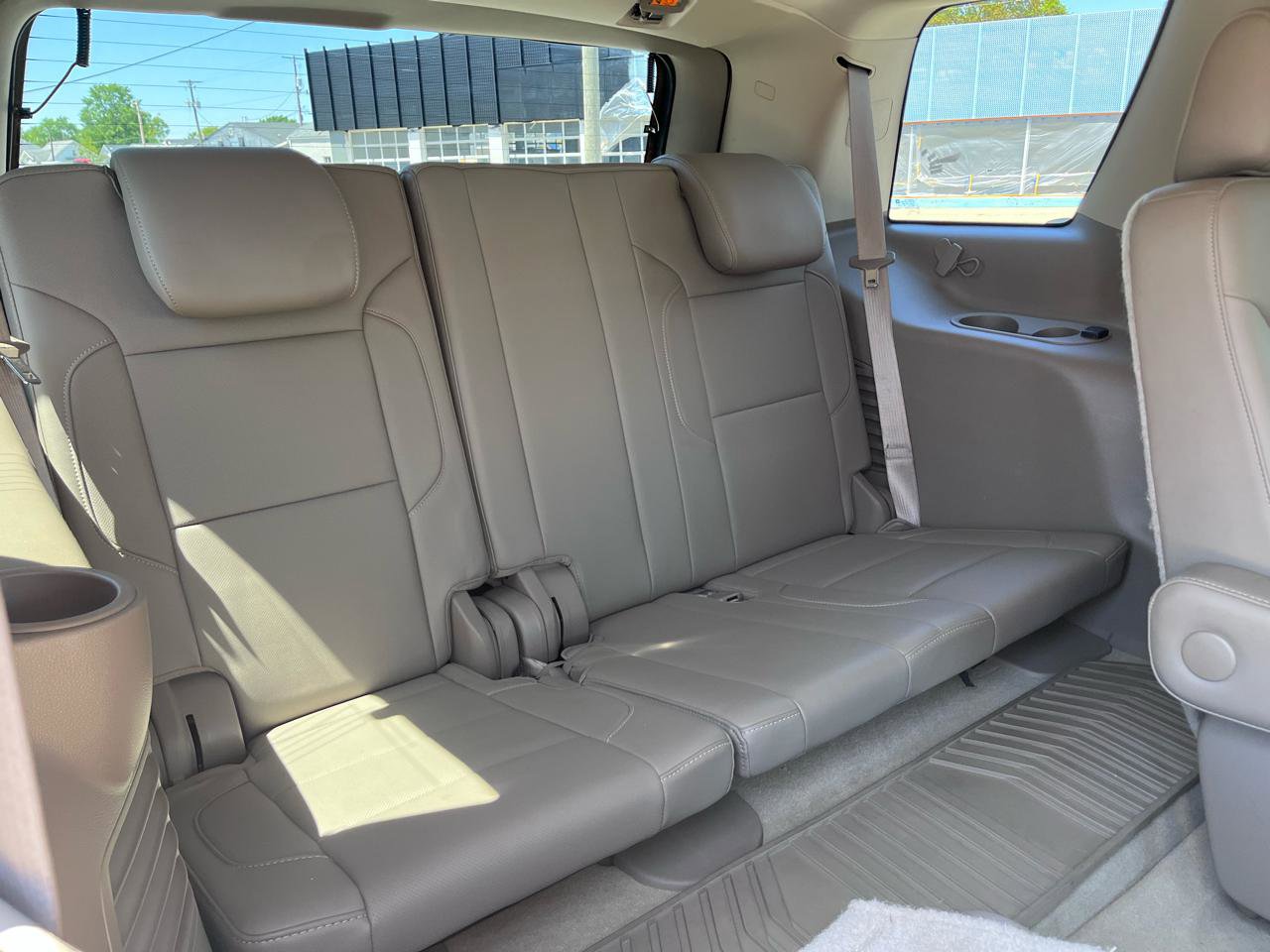 Used 2015 Chevrolet Tahoe LTZ AWD/4WD image 21