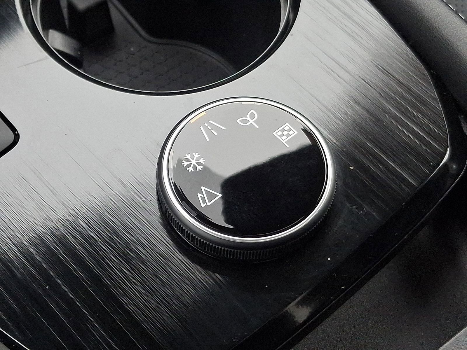 Used 2023 Nissan Rogue Platinum w/ Platinum Premium Package image 27