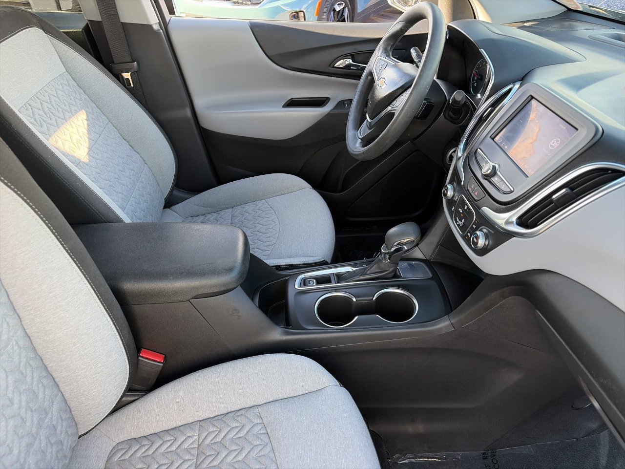 Used 2024 Chevrolet Equinox LS w/ LS Convenience Package FWD image 11