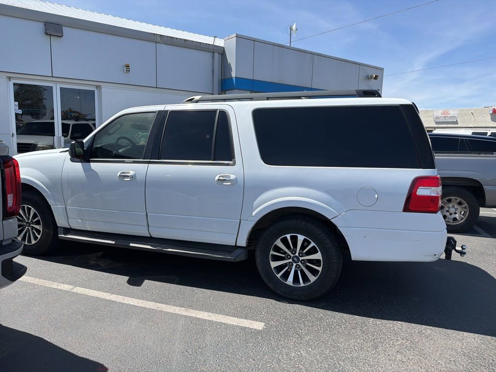 Used 2016 Ford Expedition EL XLT w/ Equipment Group 202A image 4