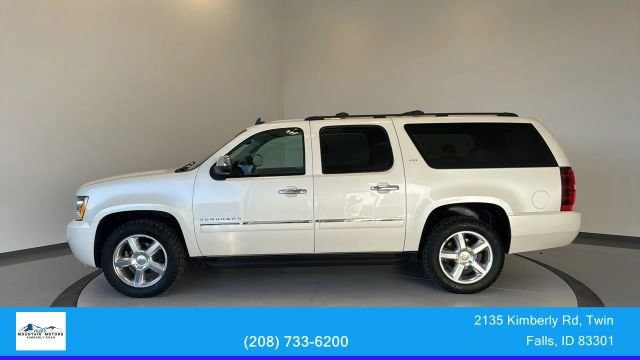 Used 2014 Chevrolet Suburban LTZ AWD/4WD image 5