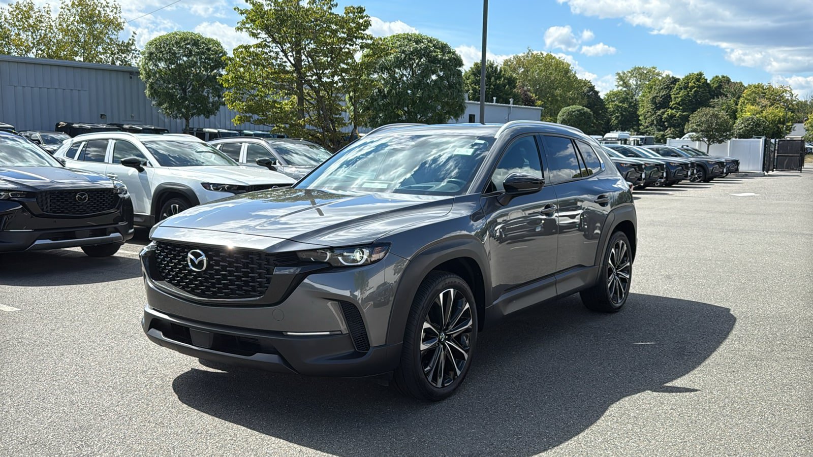 Used 2025 MAZDA CX-50 AWD 2.5 S w/ Premium Plus Pkg image 3