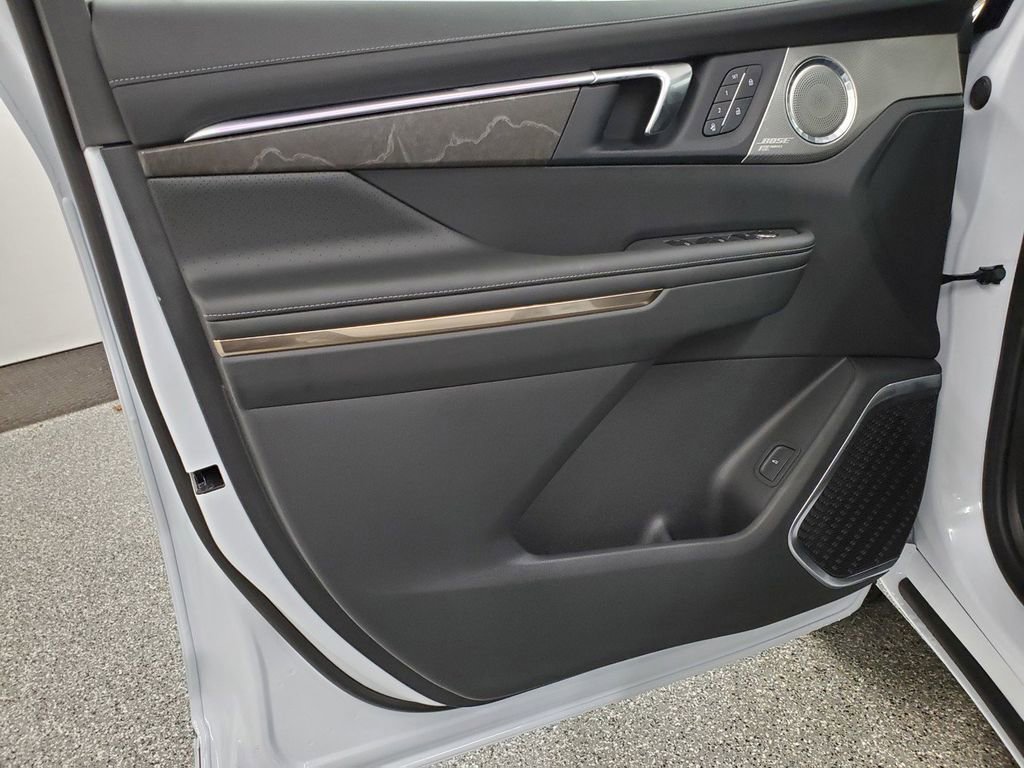 New 2026 Buick Enclave Avenir w/ Super Cruise Package image 12