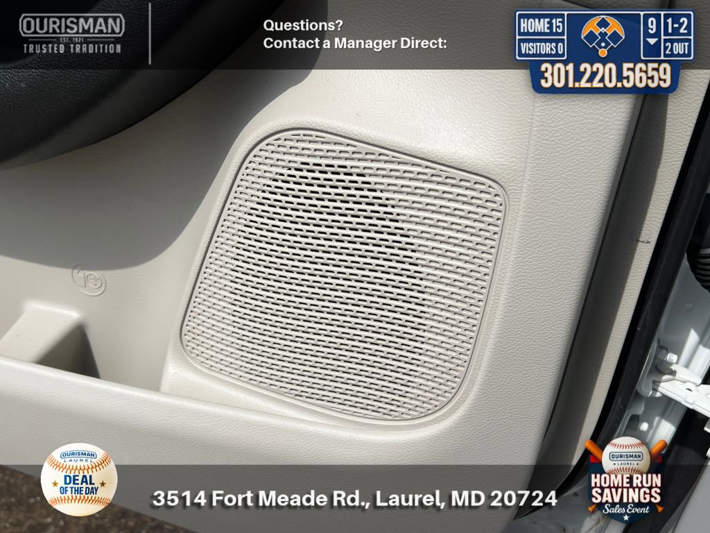 Used 2022 Chrysler Pacifica Touring-L FWD image 29