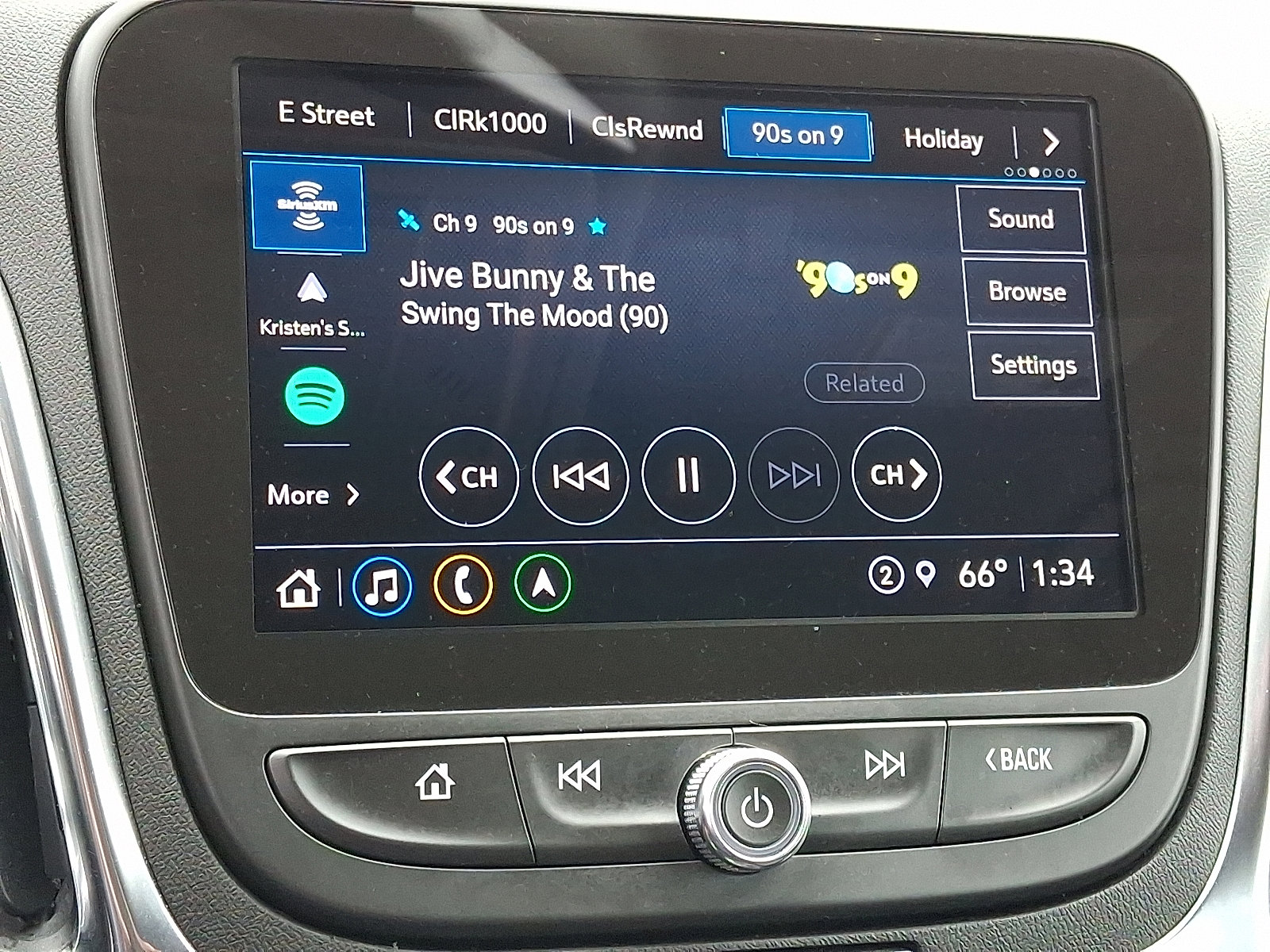 Certified 2022 Chevrolet Equinox LT FWD image 17