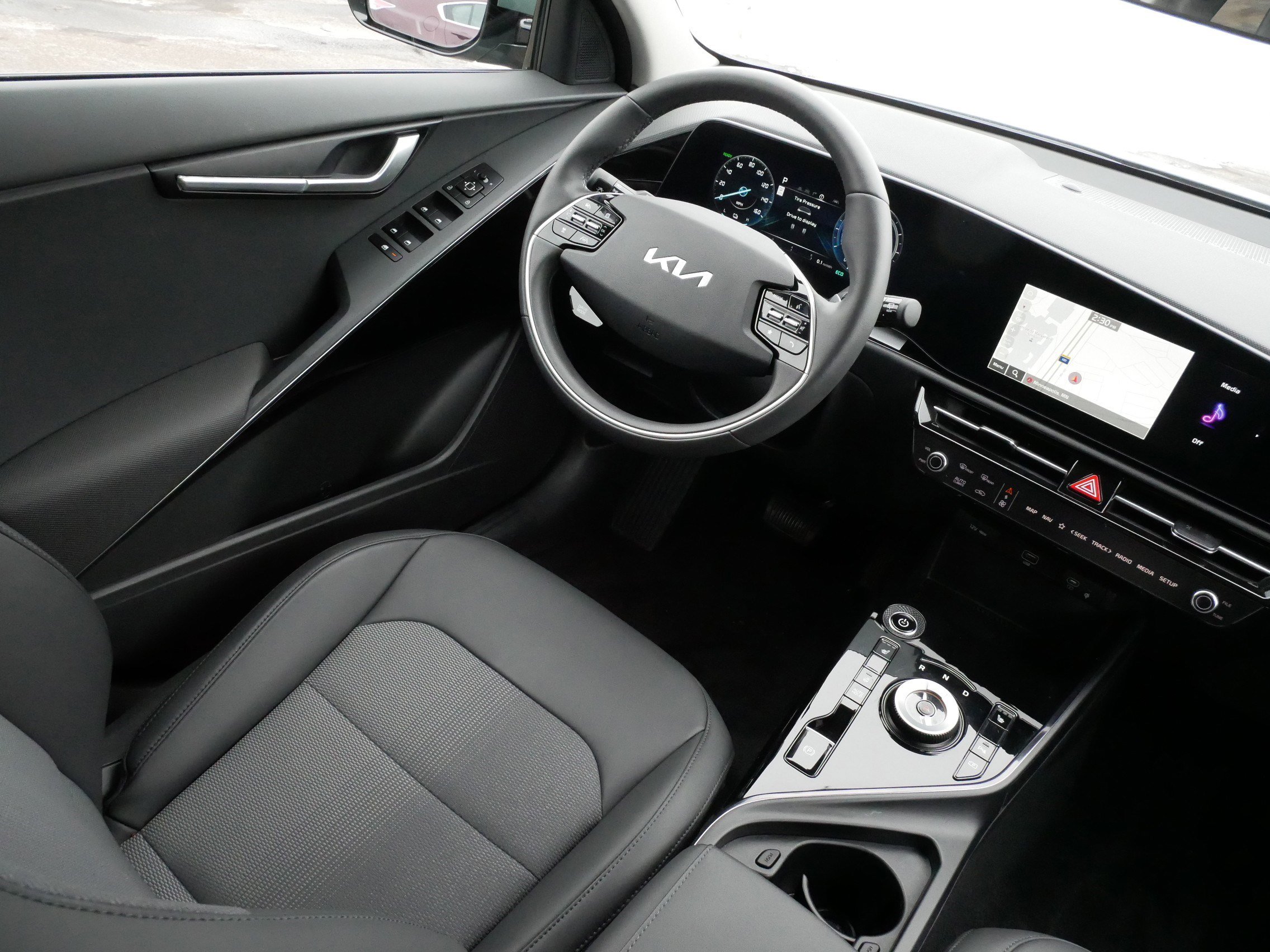 Used 2025 Kia Niro Wind w/ Wind Preserve Package image 9