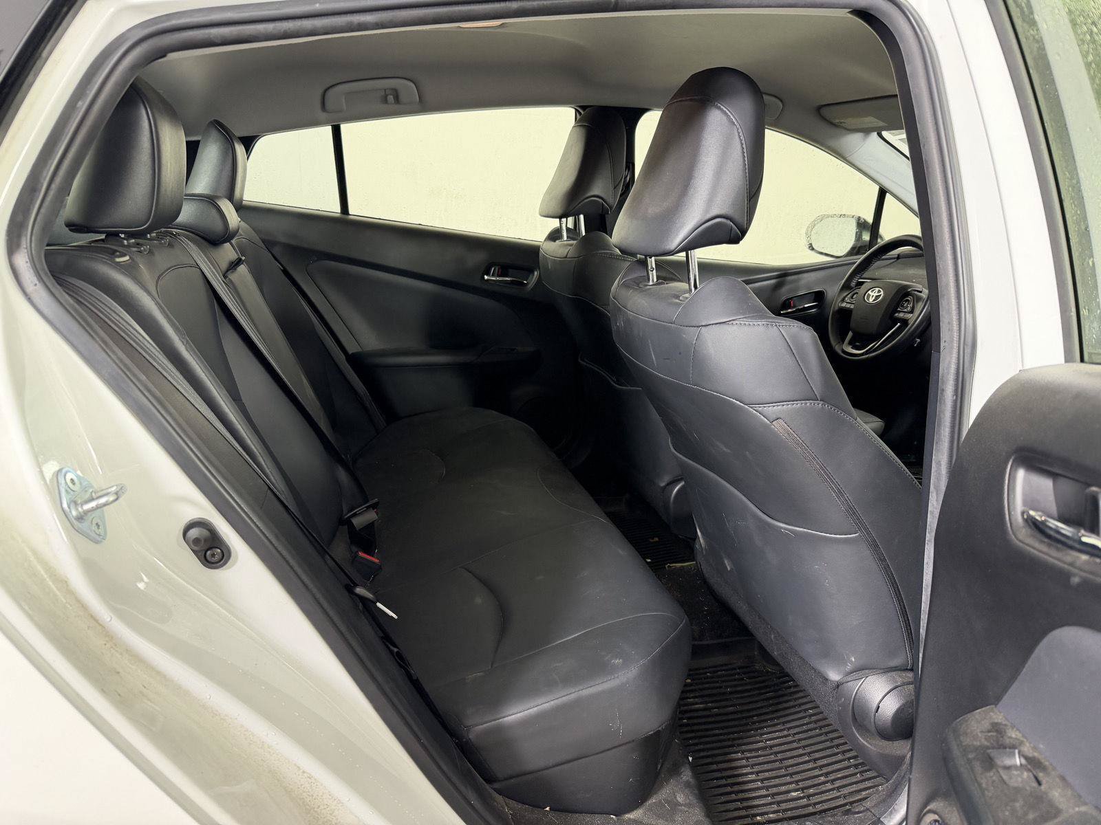 Used 2022 Toyota Prius AWD image 15