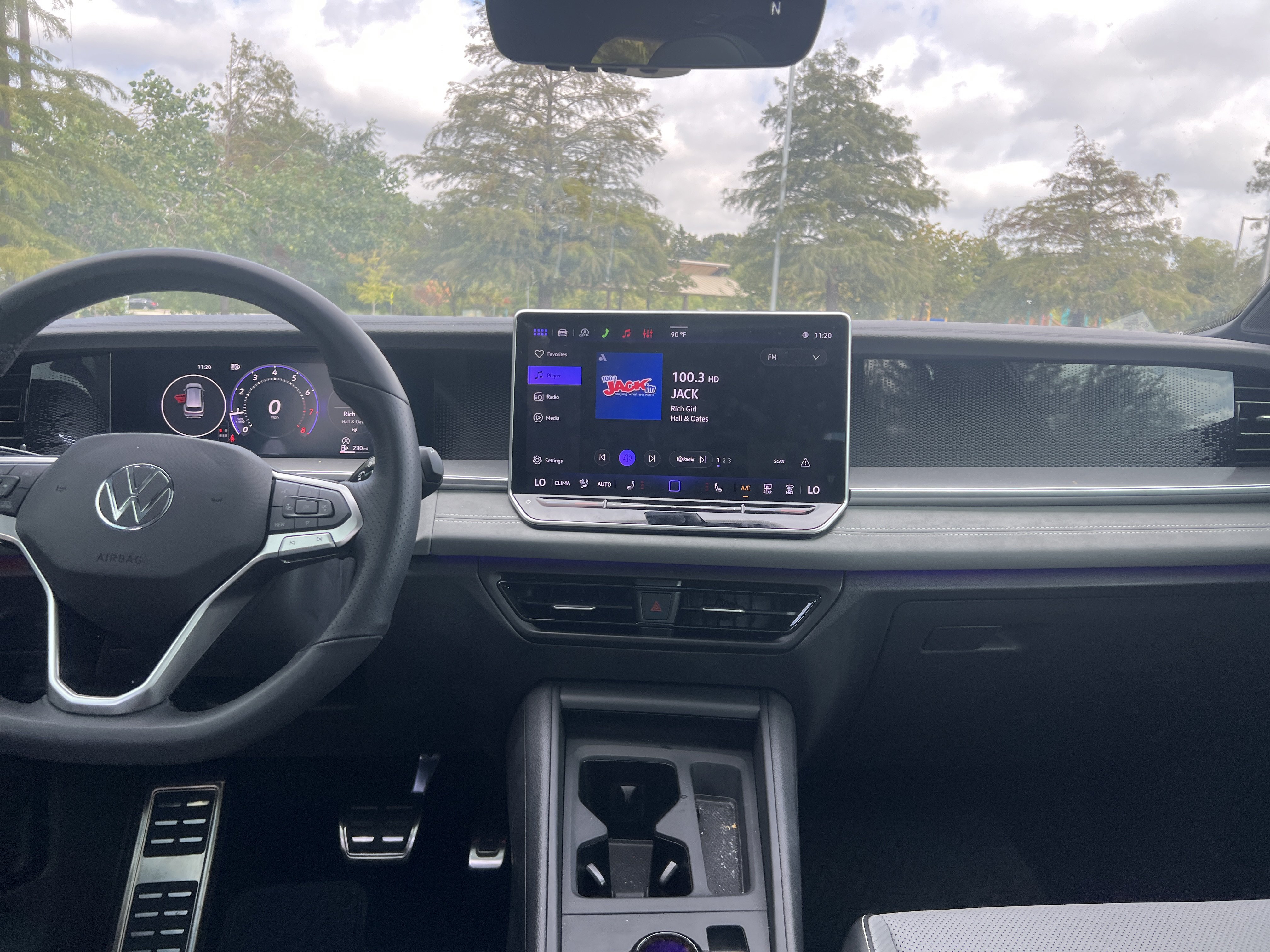 Certified 2026 Volkswagen Tiguan SE R-Line FWD image 25