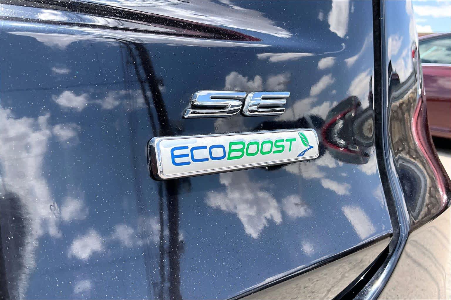 Used 2020 Ford Fusion SE FWD image 10