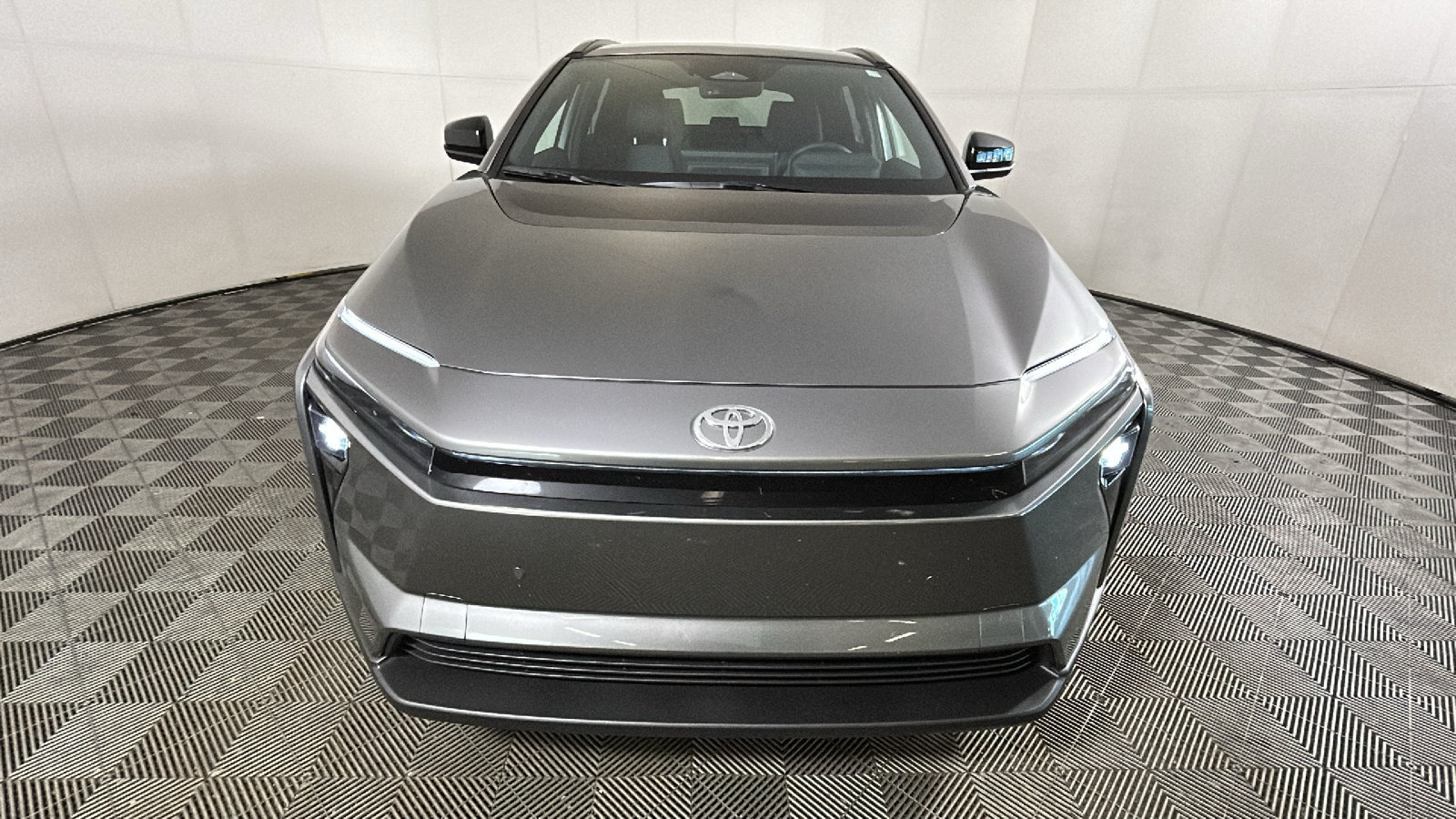 Used 2026 Toyota bZ FWD image 9