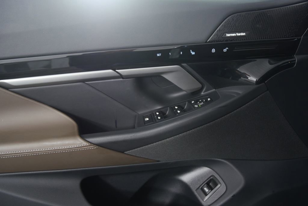 Certified 2025 BMW 530i 530i image 8