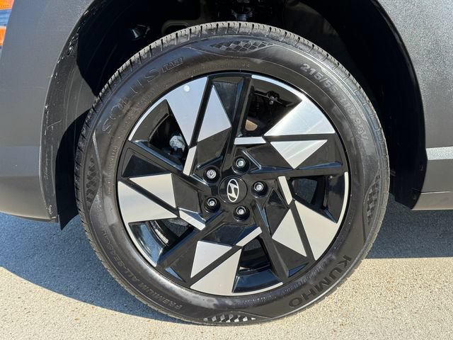 Used 2025 Hyundai Kona SEL AWD/4WD image 13
