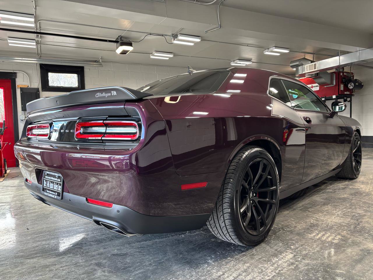 Used 2021 Dodge Challenger R/T Scat Pack w/ T/A Package RWD image 11
