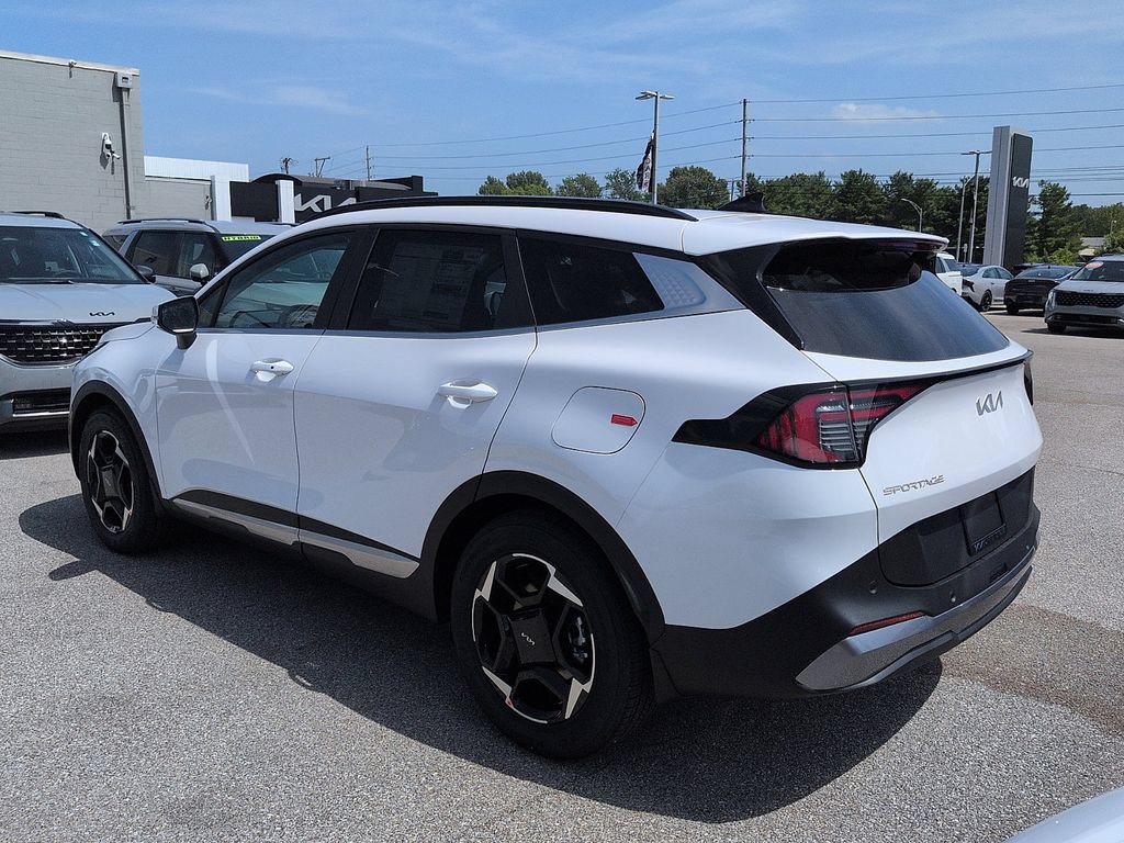 New 2026 Kia Sportage EX FWD image 5